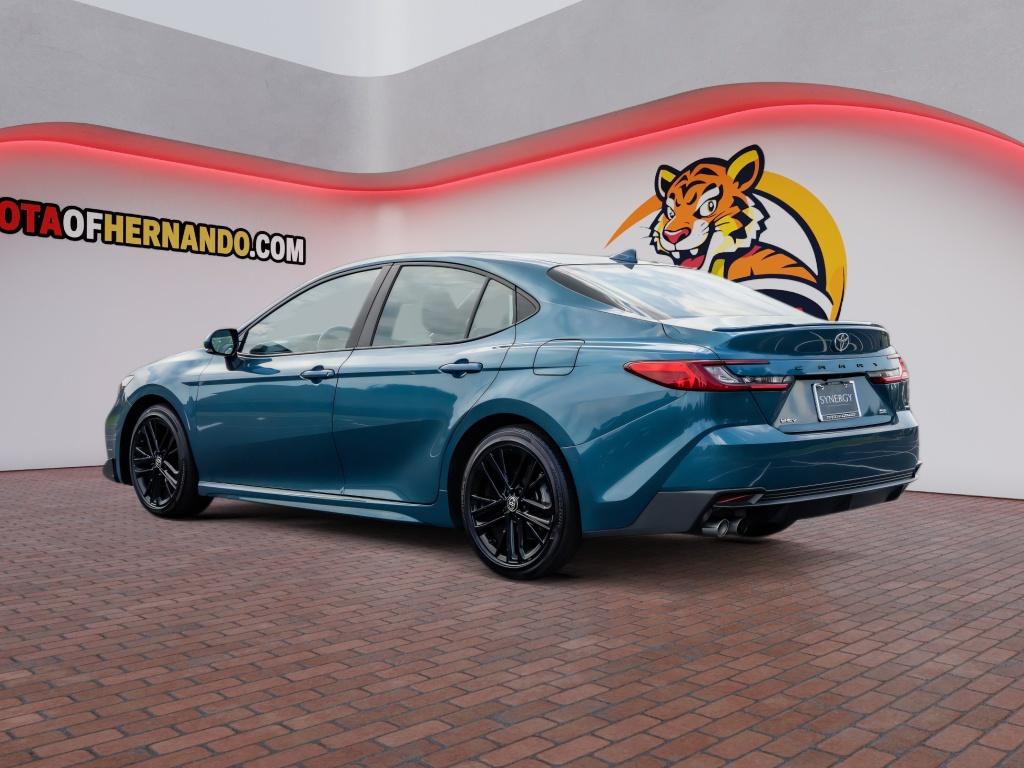 Used 2025 Toyota Camry Hybrid Sedan