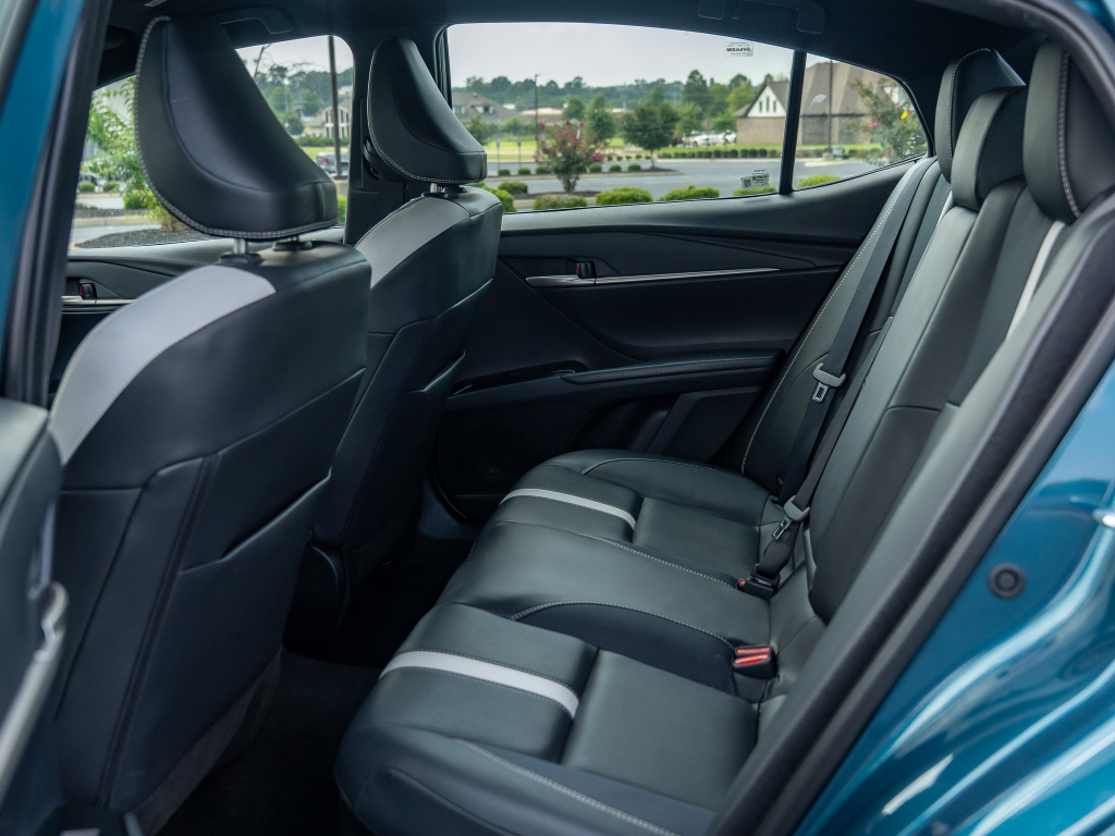 Used 2025 Toyota Camry Hybrid Sedan