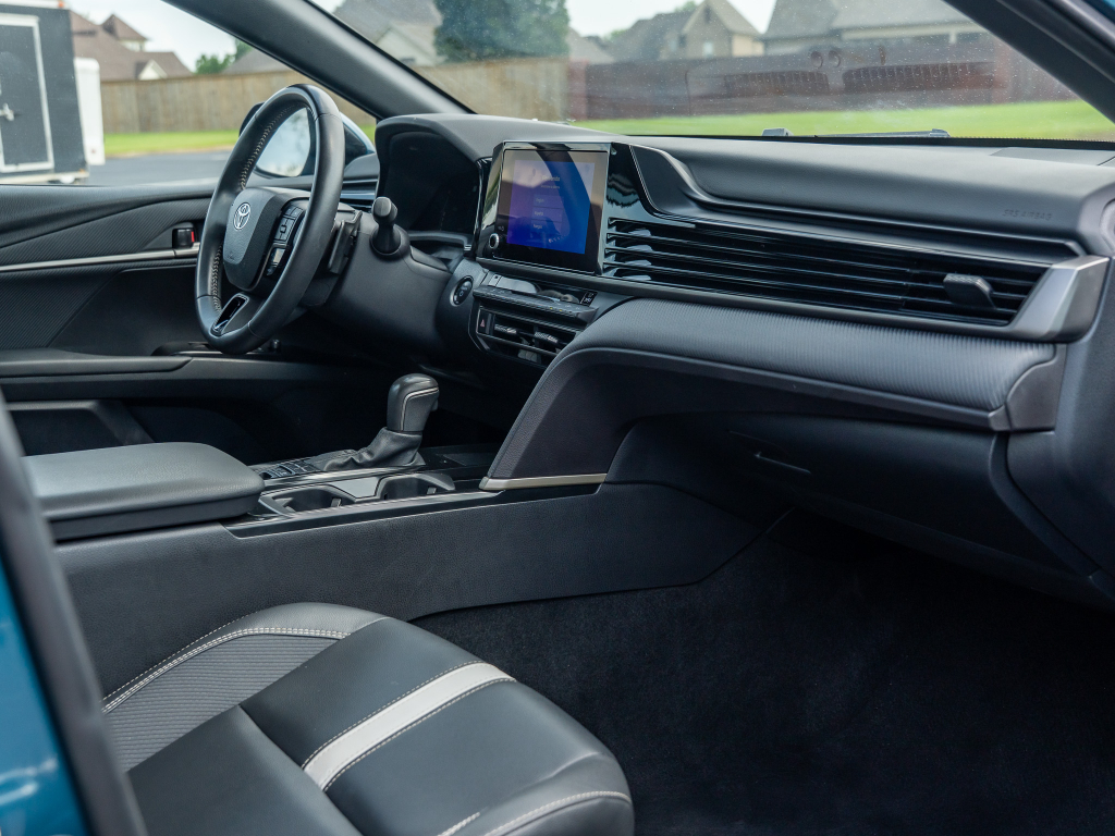 Used 2025 Toyota Camry Hybrid Sedan