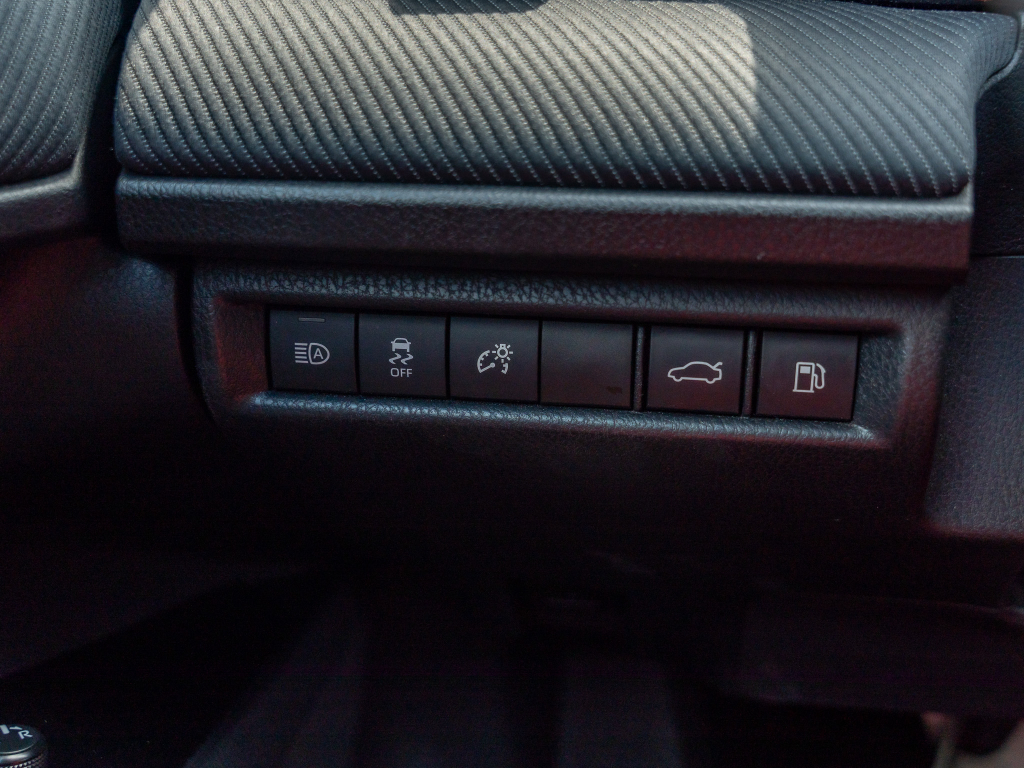 Used 2025 Toyota Camry Hybrid Sedan