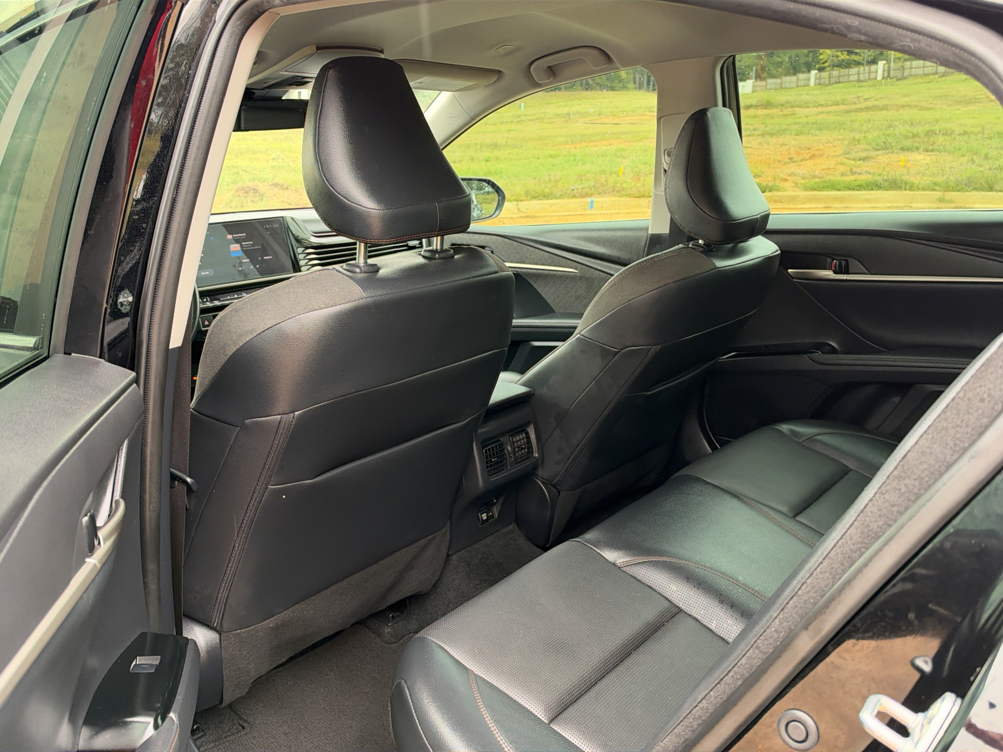 Used 2025 Toyota Camry Hybrid Sedan