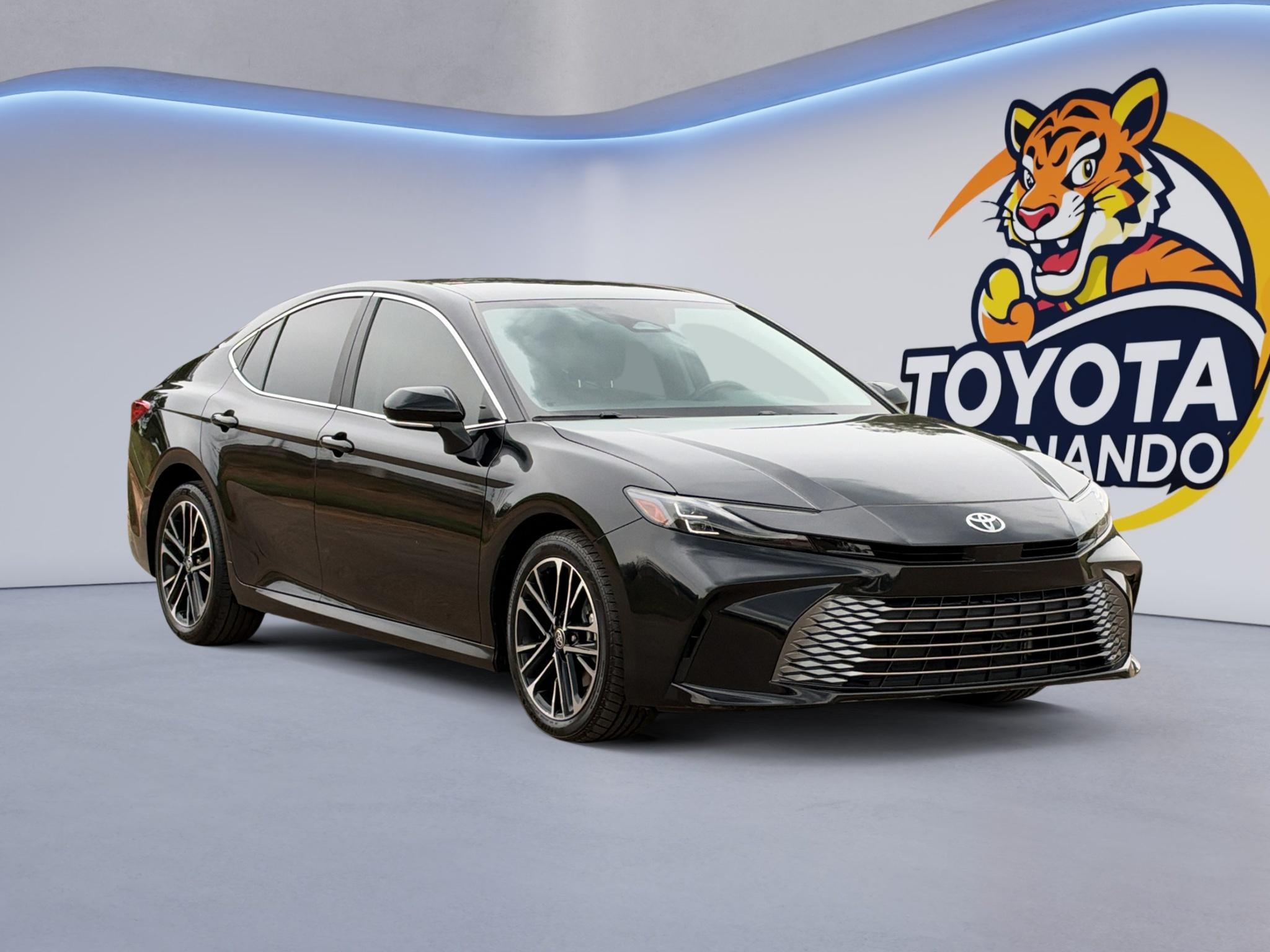 Used 2025 Toyota Camry Hybrid Sedan