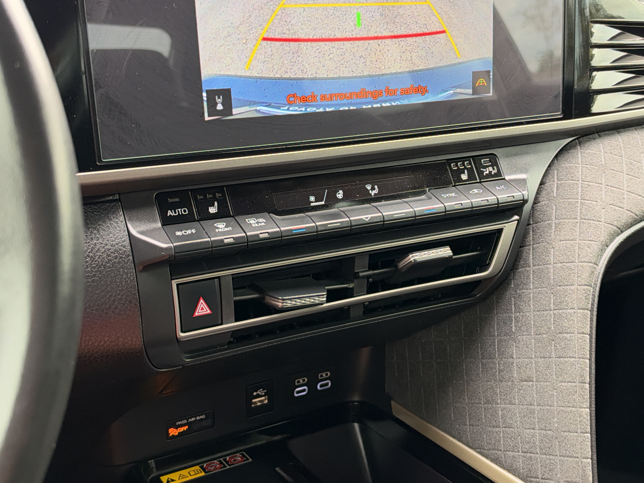 Used 2025 Toyota Camry Hybrid Sedan