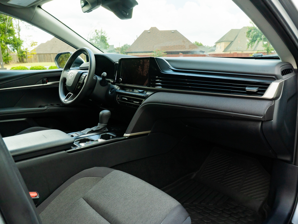 Used 2025 Toyota Camry Hybrid Sedan