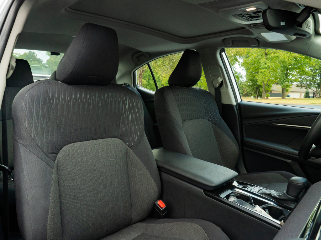 Used 2025 Toyota Camry Hybrid Sedan