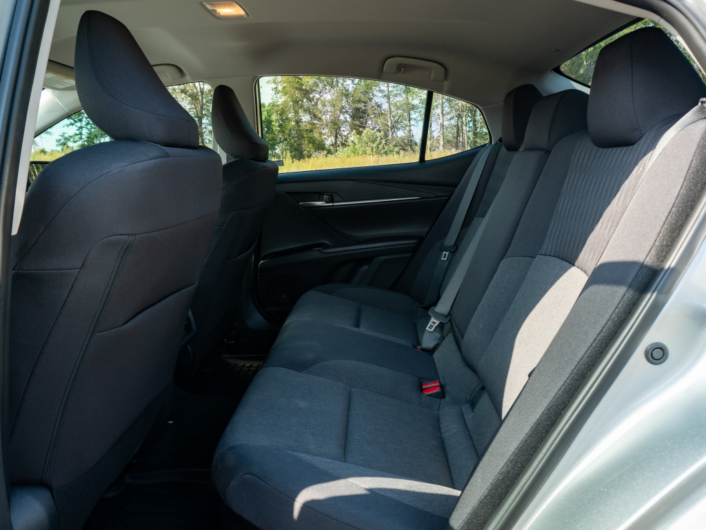 Used 2025 Toyota Camry Hybrid Sedan