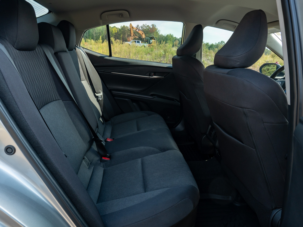 Used 2025 Toyota Camry Hybrid Sedan