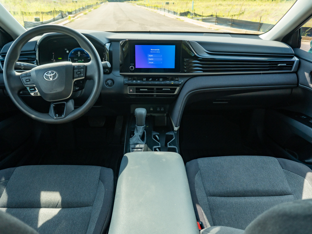 Used 2025 Toyota Camry Hybrid Sedan