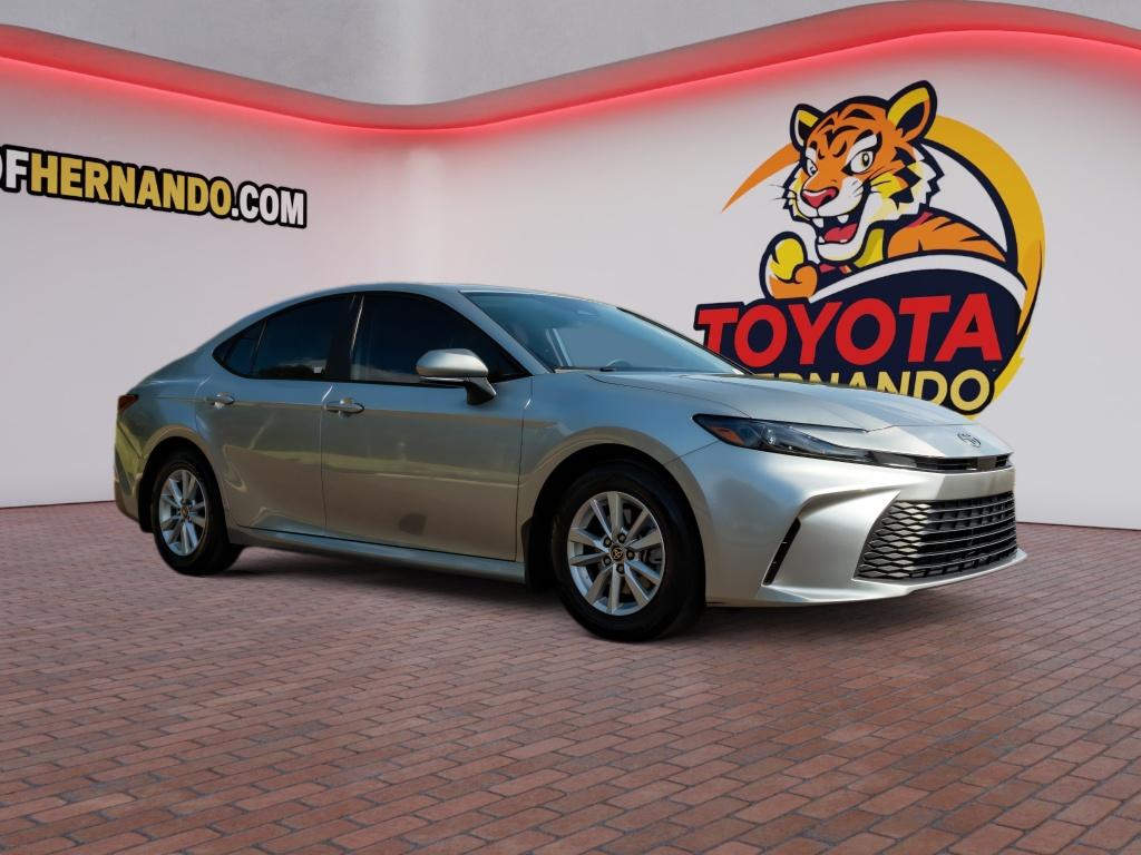 Used 2025 Toyota Camry Hybrid Sedan