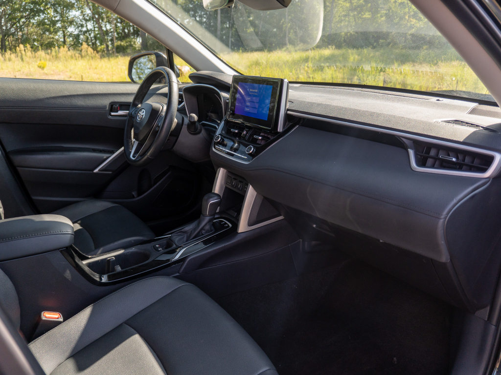 Used 2025 Toyota Corolla Cross SUV
