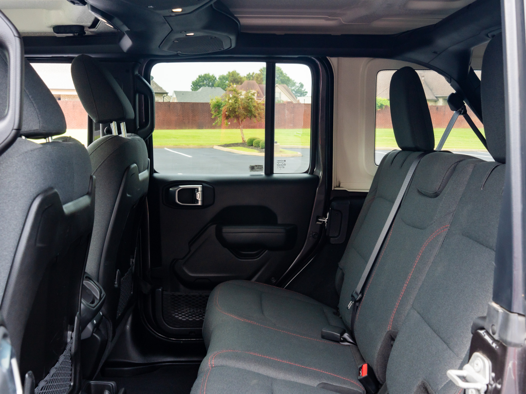 Used 2025 Jeep Wrangler SUV