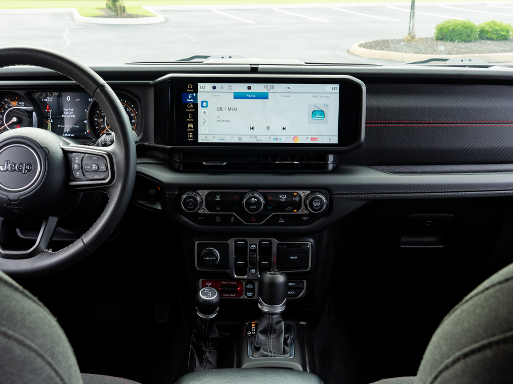 Used 2025 Jeep Wrangler SUV