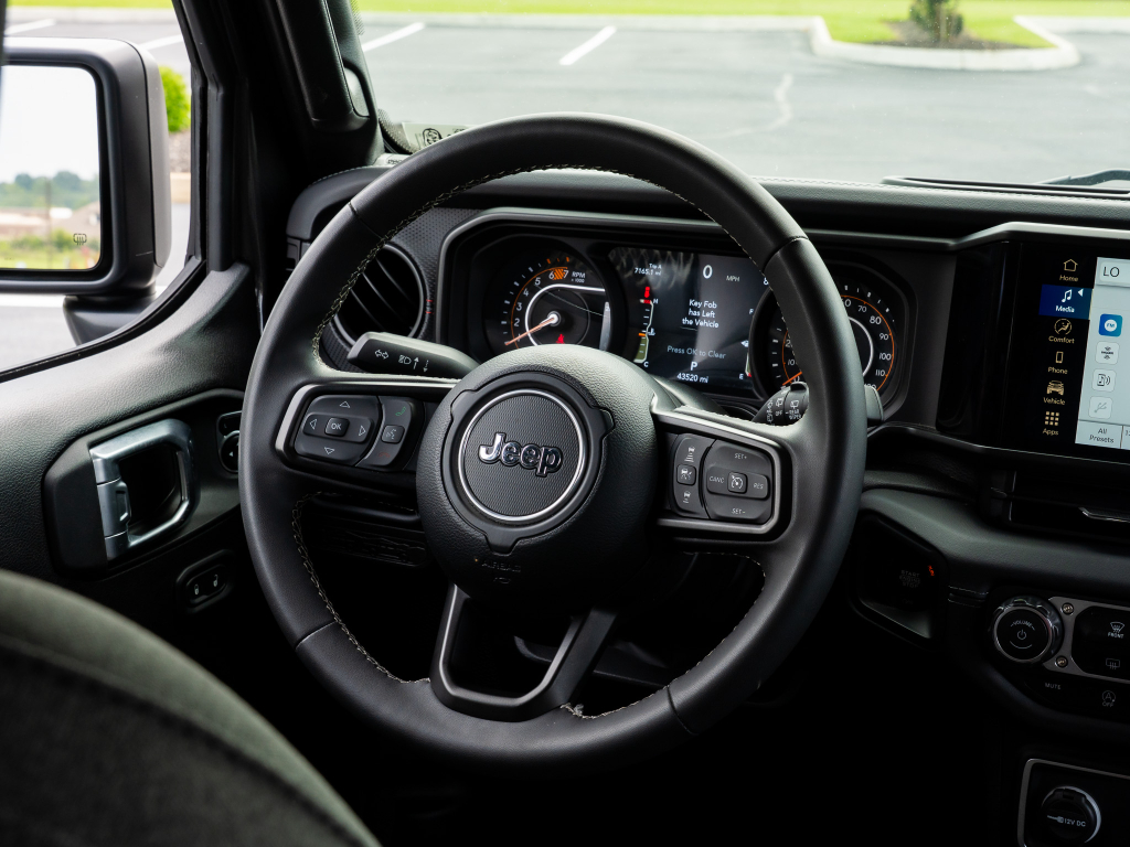 Used 2025 Jeep Wrangler SUV