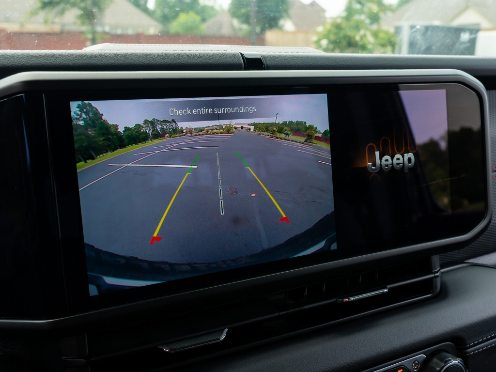 Used 2025 Jeep Wrangler SUV