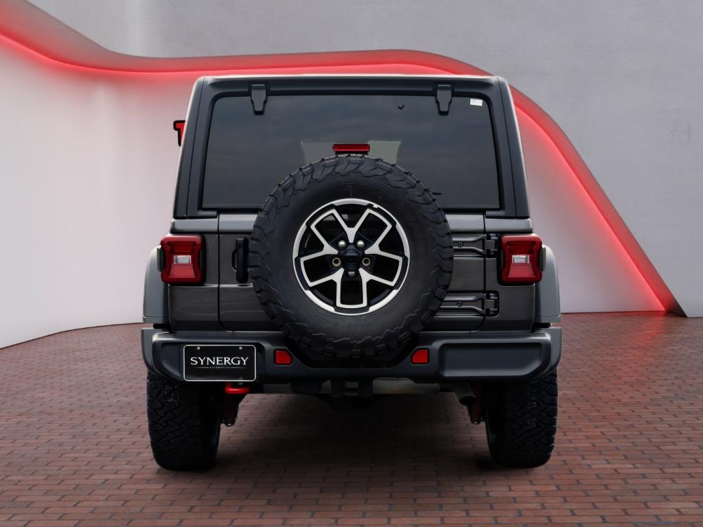 Used 2025 Jeep Wrangler SUV