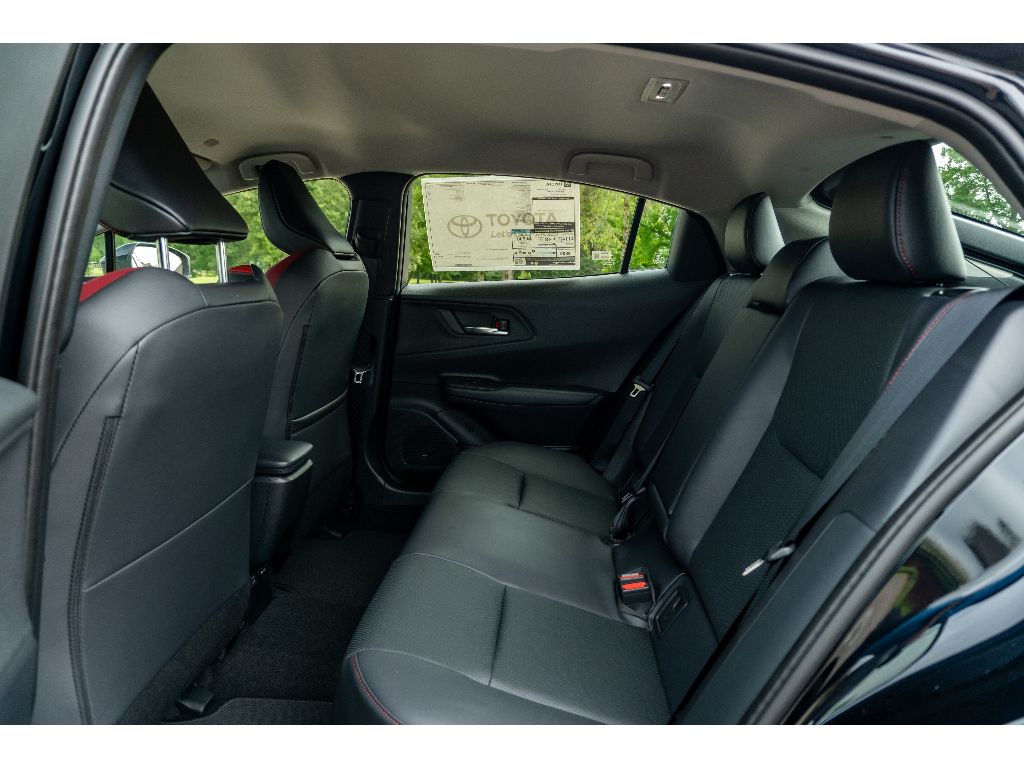 2026 Toyota Prius Plug-in Hybrid XSE - Photo 14