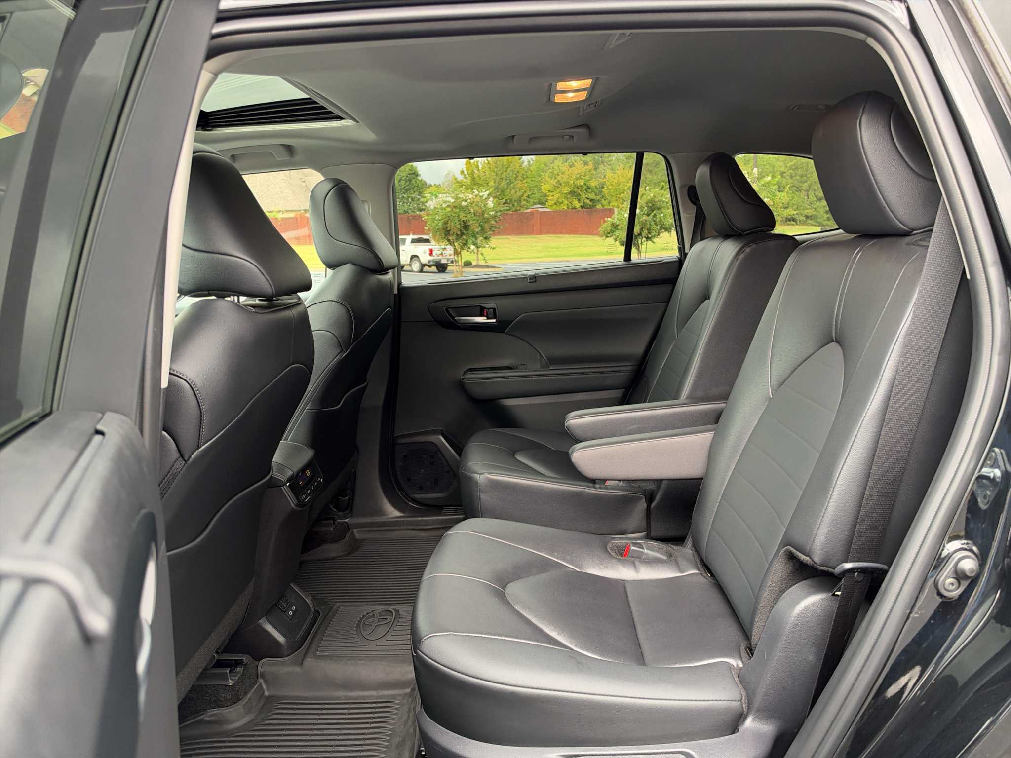 Used 2026 Toyota Highlander SUV