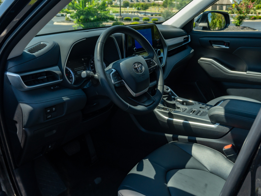 Used 2026 Toyota Highlander SUV