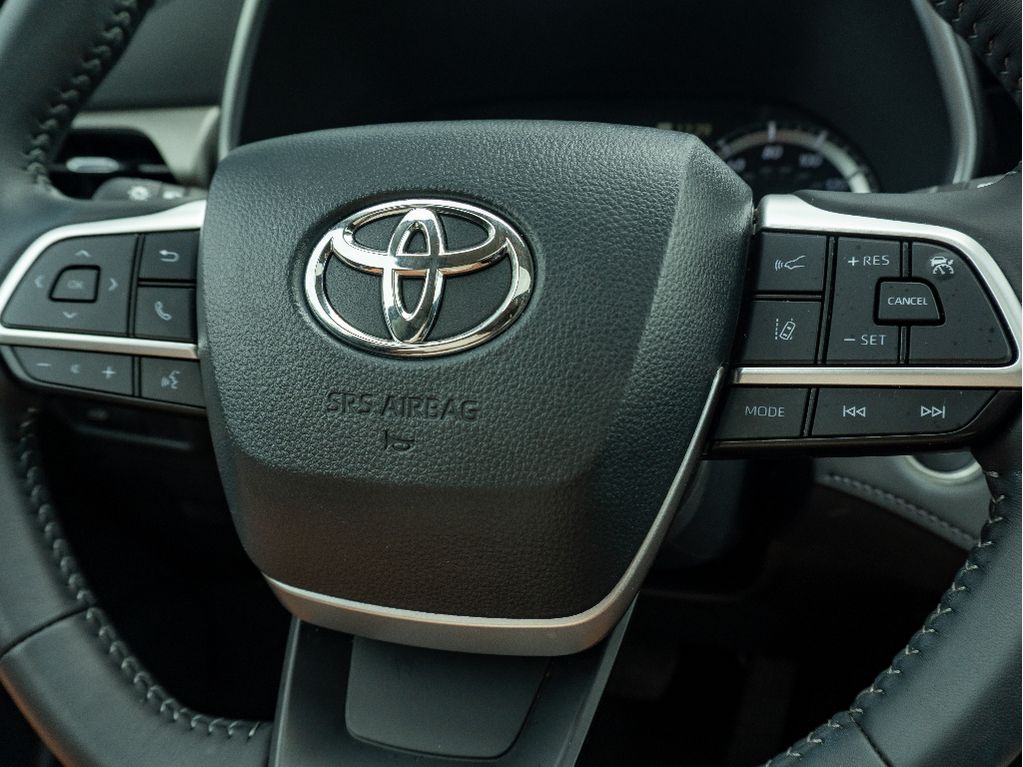 Used 2026 Toyota Highlander SUV