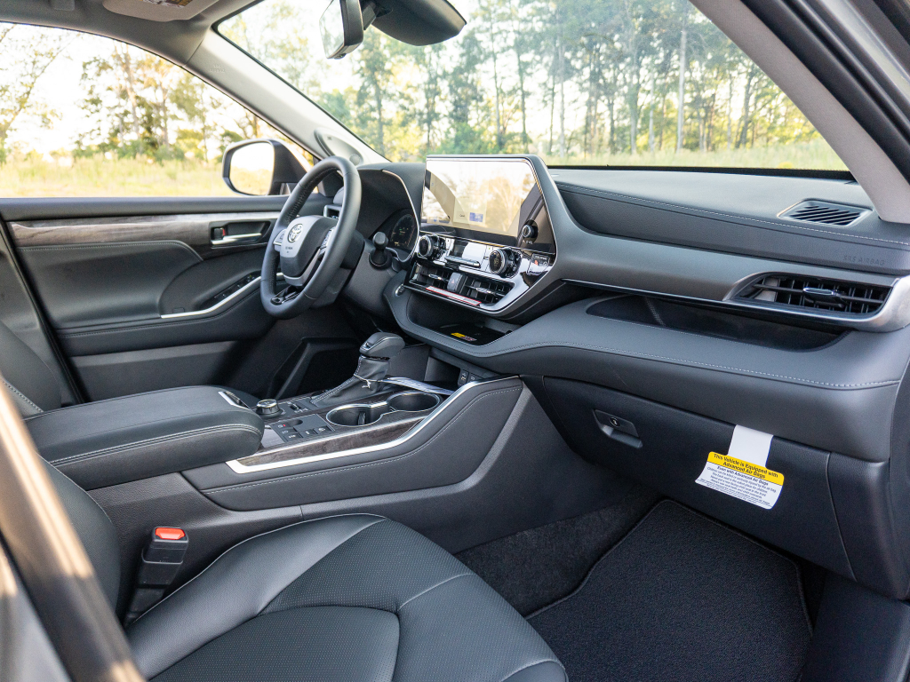 New 2026 Toyota Highlander SUV
