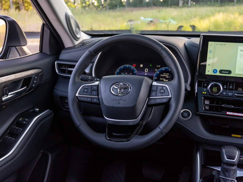 New 2026 Toyota Highlander SUV