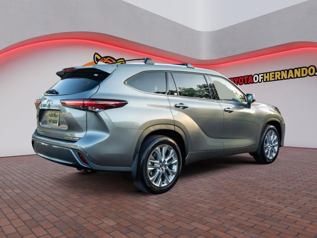 New 2026 Toyota Highlander SUV