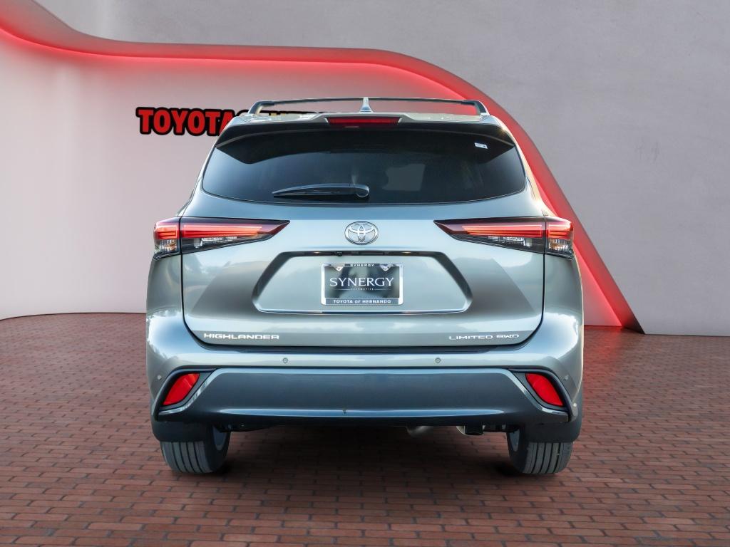 New 2026 Toyota Highlander SUV