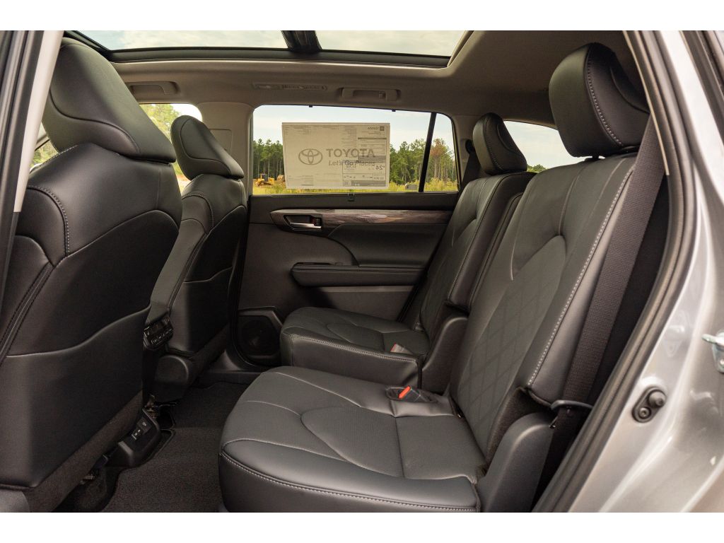 New 2026 Toyota Highlander SUV