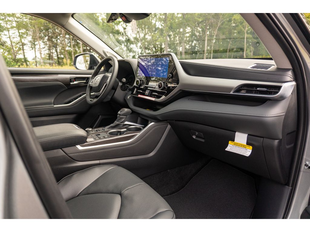 New 2026 Toyota Highlander SUV