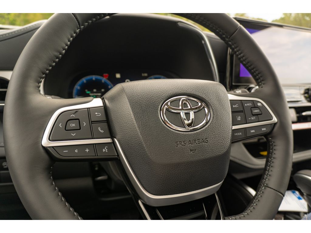 New 2026 Toyota Highlander SUV