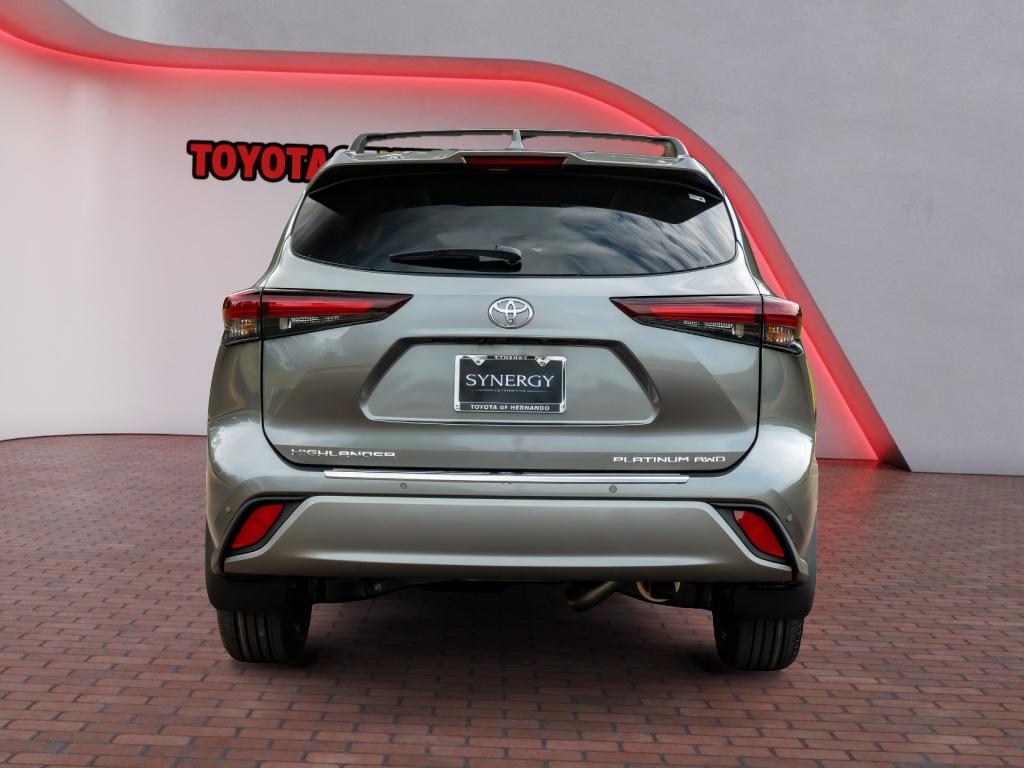 New 2026 Toyota Highlander SUV