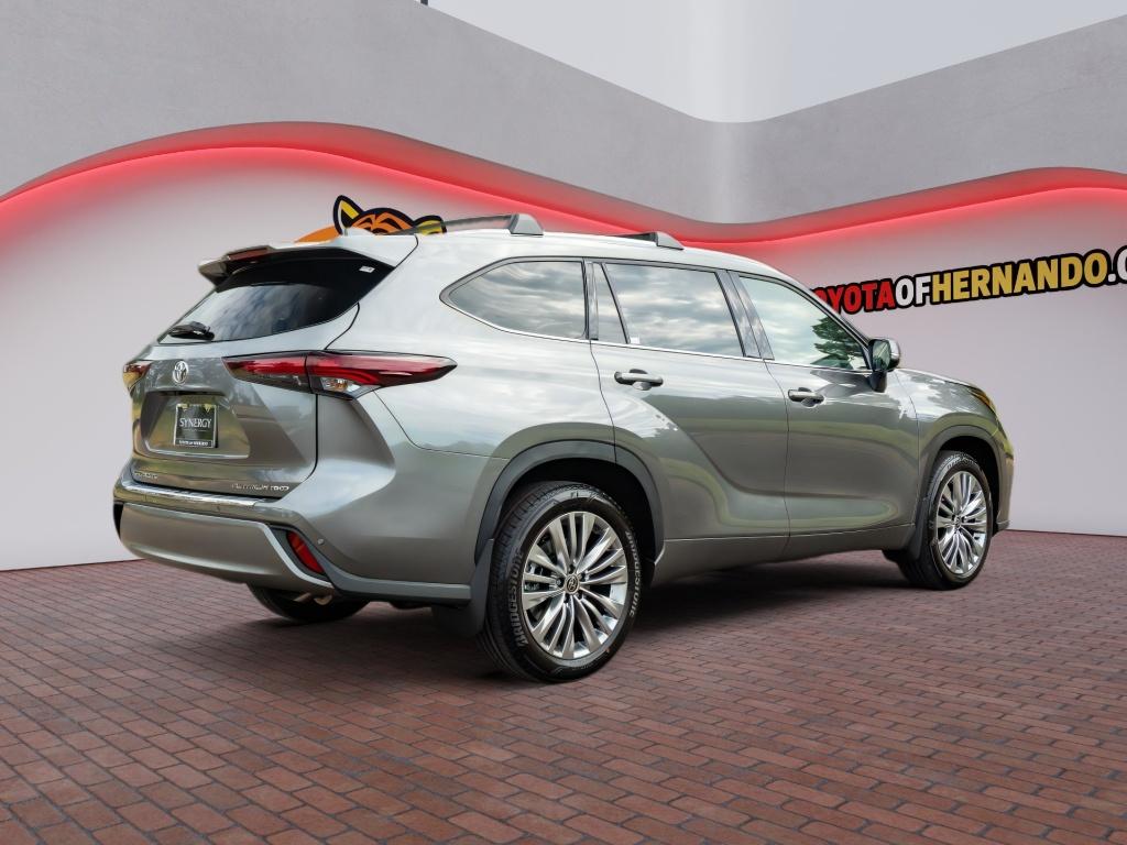 New 2026 Toyota Highlander SUV