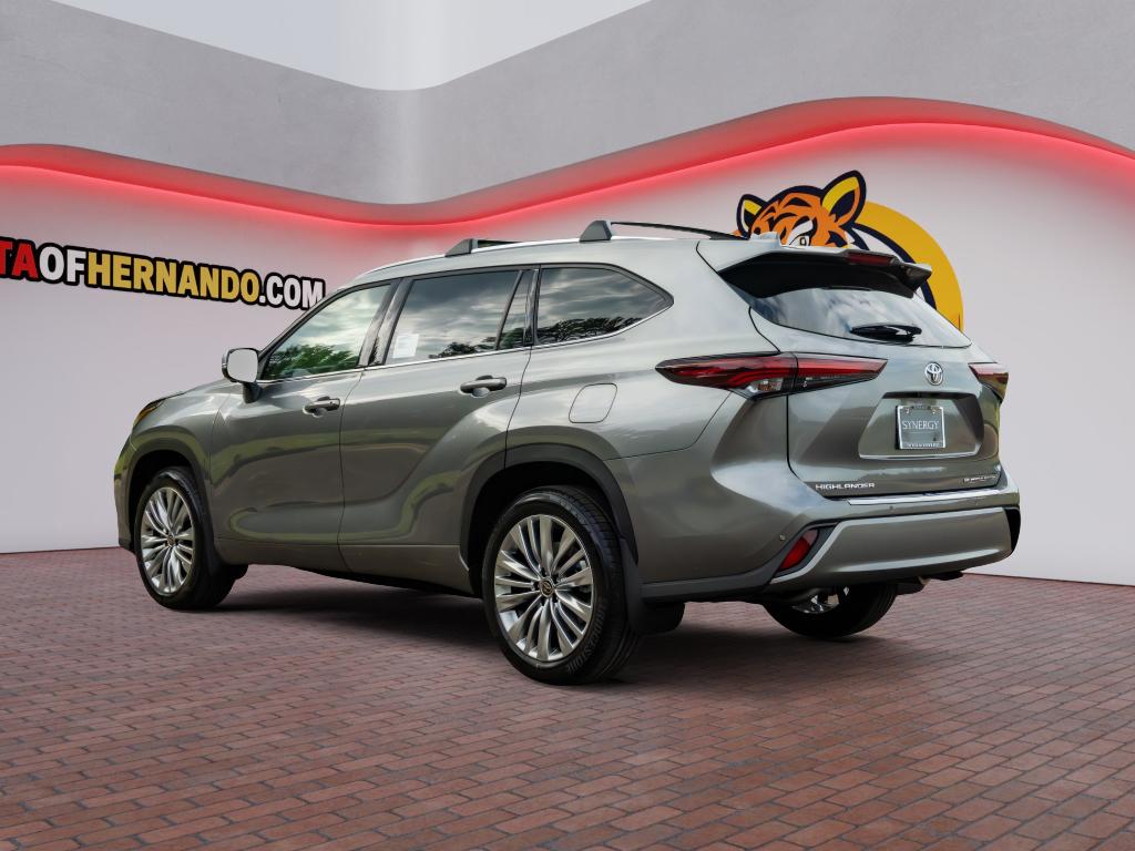 New 2026 Toyota Highlander SUV