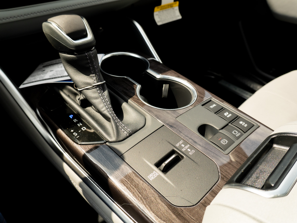 New 2026 Toyota Highlander Hybrid SUV