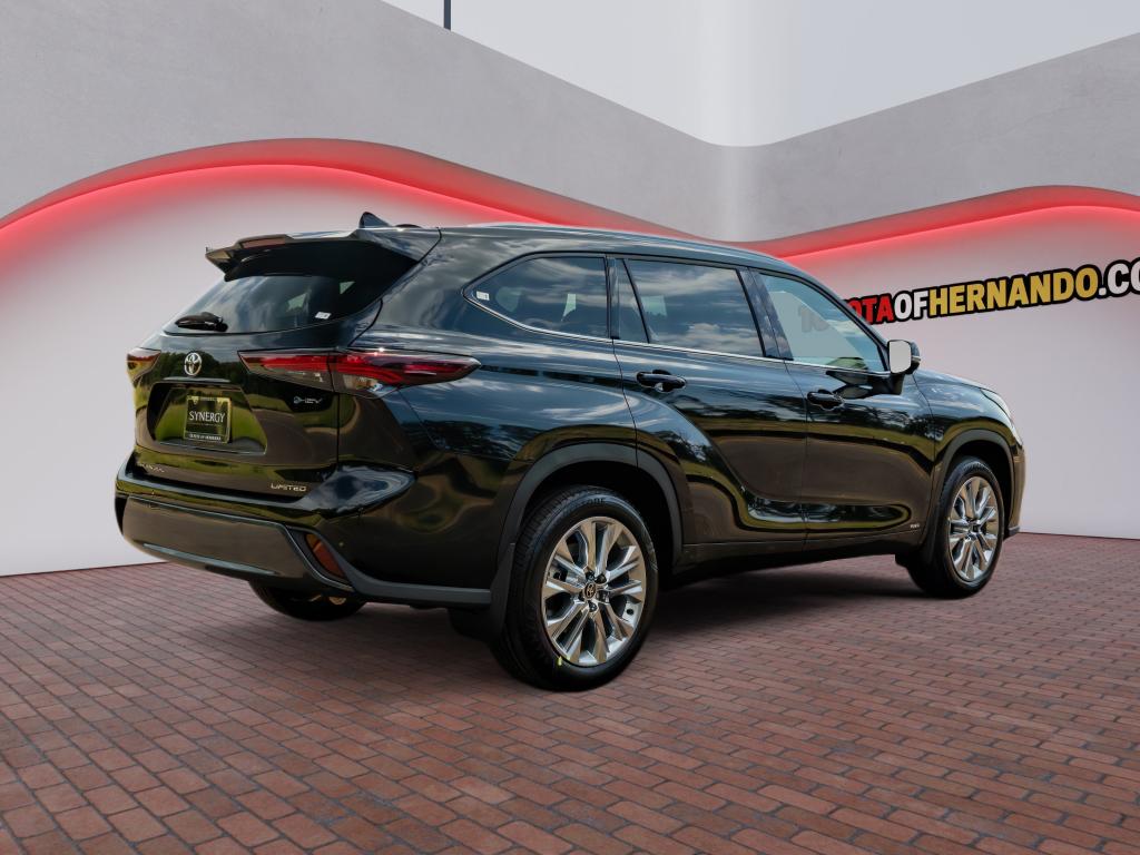 New 2026 Toyota Highlander Hybrid SUV