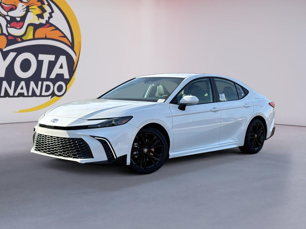 2026 Toyota Camry SE's photo