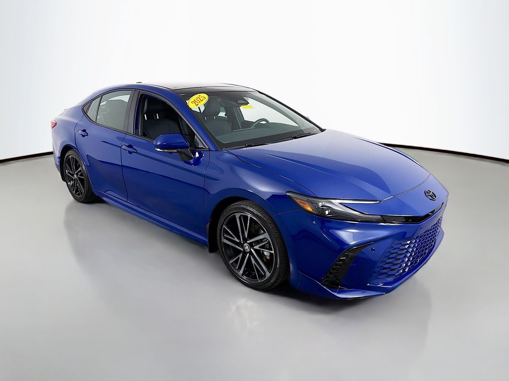 2025 Toyota Camry Hybrid