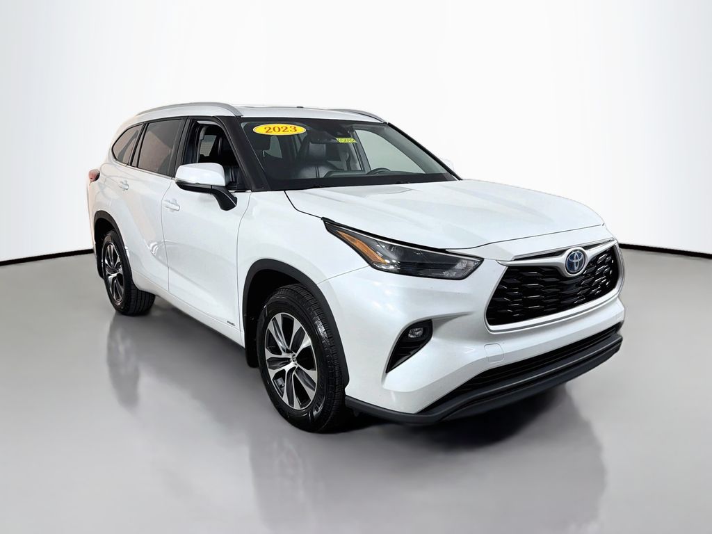 2022 Toyota Highlander Hybrid