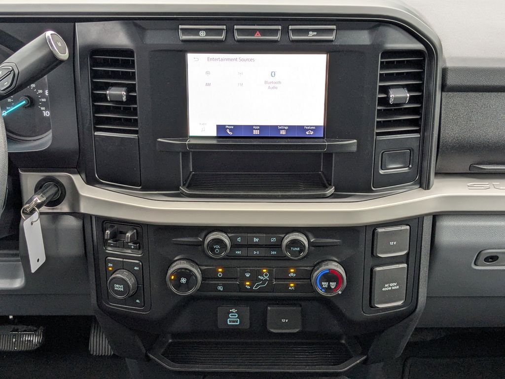 2024 Ford F-250 Super Duty - OXFORD WHITE exterior view 18