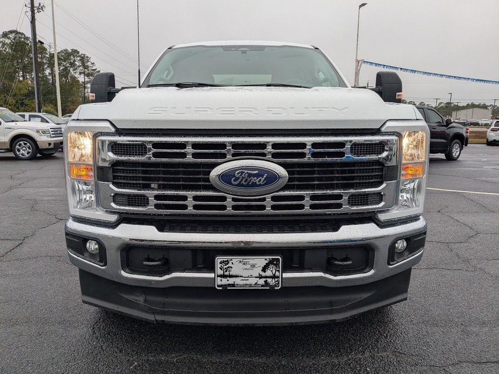 2024 Ford F-250 Super Duty - OXFORD WHITE exterior view 9
