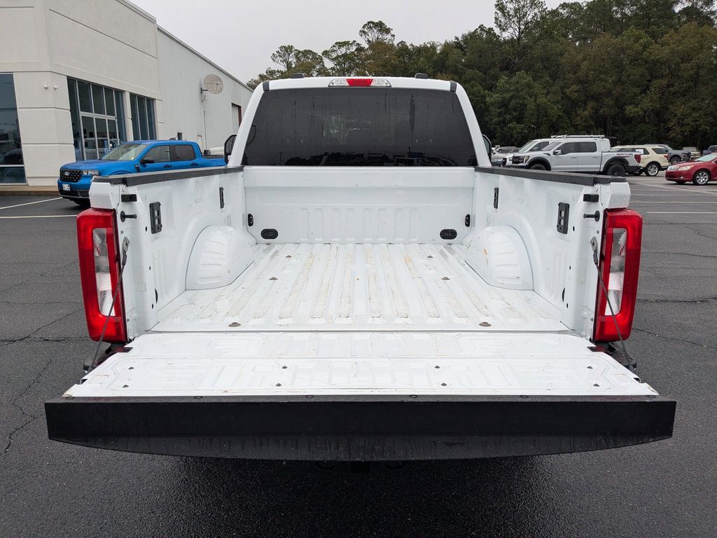 2024 Ford F-250 Super Duty - OXFORD WHITE exterior view 13
