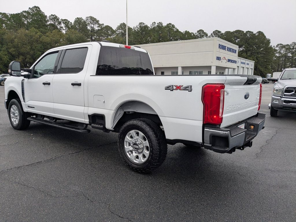 2024 Ford F-250 Super Duty - OXFORD WHITE exterior view 6
