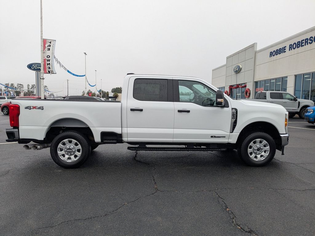 2024 Ford F-250 Super Duty - OXFORD WHITE exterior view 3
