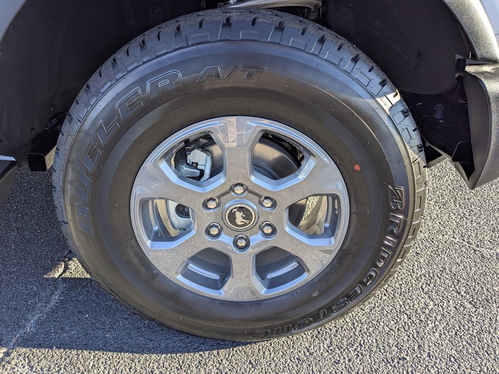 2025 Ford Bronco Big Bend - Oxford White exterior view 11