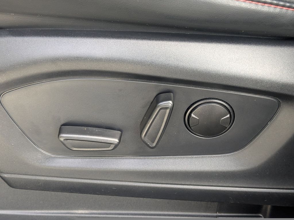 2025 Ford Explorer ST-Line - STAR WHITE MET TRI-COAT exterior view 20
