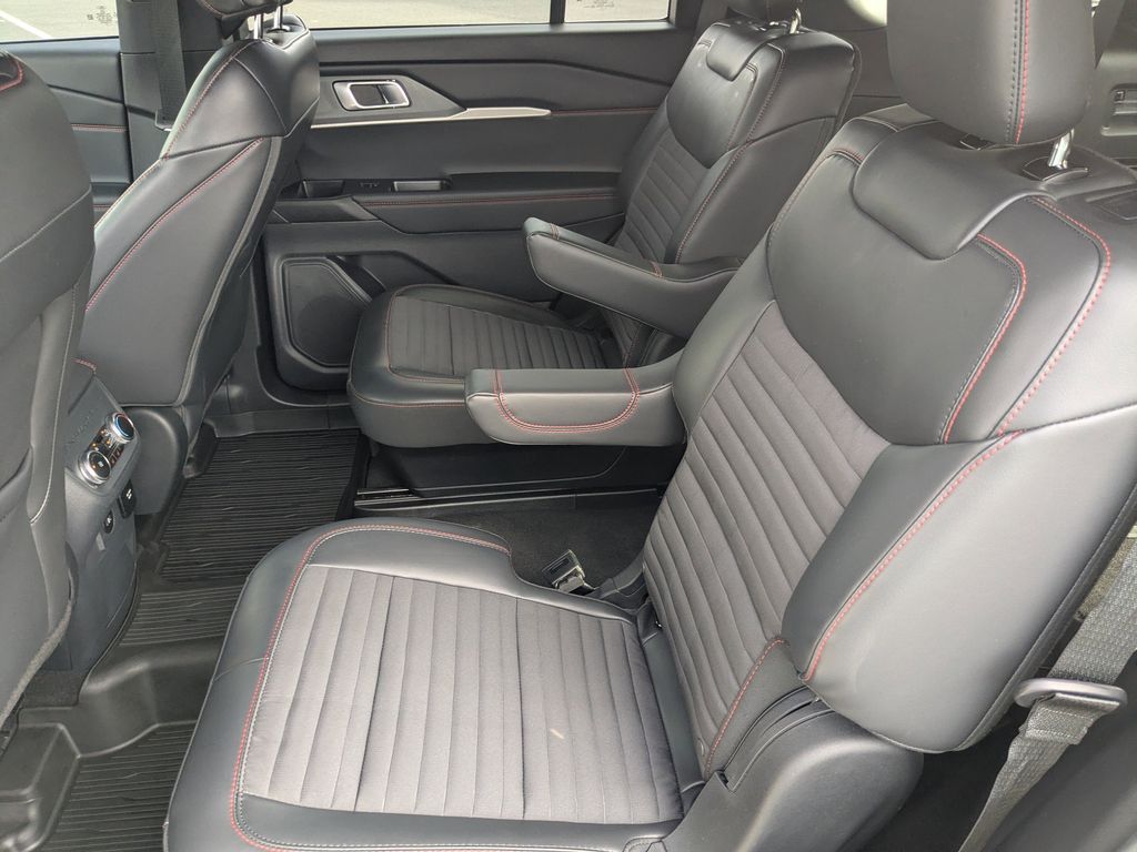 2025 Ford Explorer ST-Line - STAR WHITE MET TRI-COAT exterior view 14