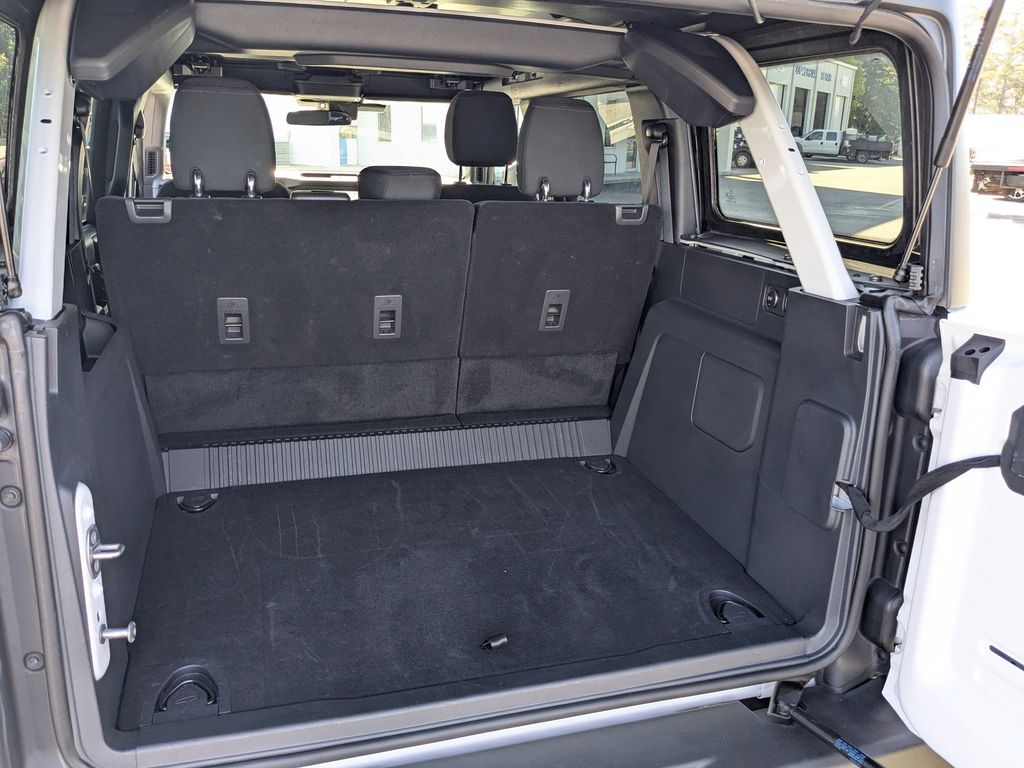 2025 Ford Bronco Big Bend - Oxford White exterior view 10