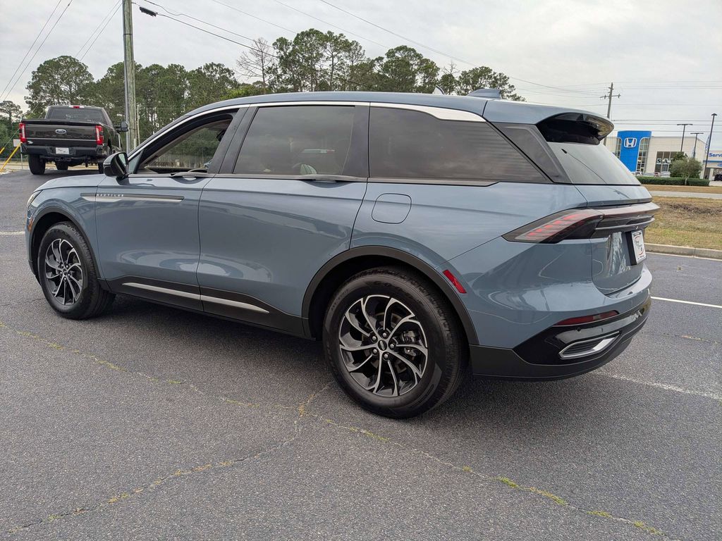 2025 Lincoln Nautilus Premiere - WHISPER BLUE MET CC exterior view 6