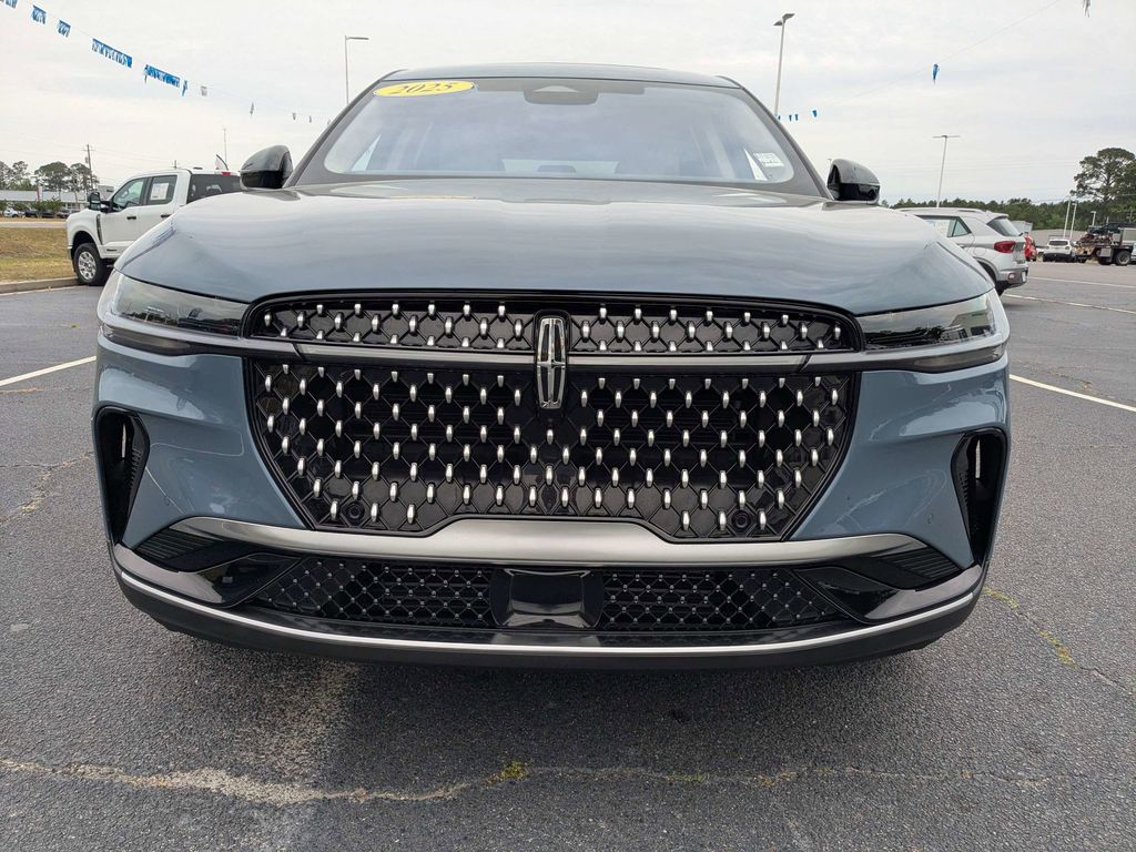 2025 Lincoln Nautilus Premiere - WHISPER BLUE MET CC exterior view 9