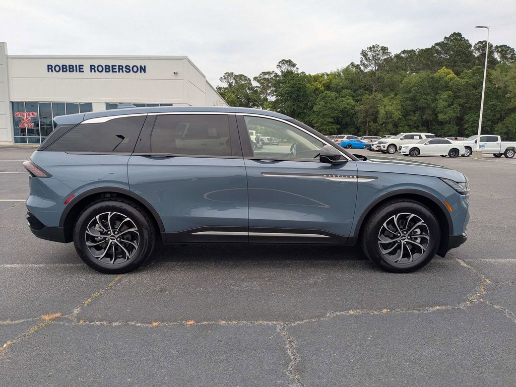2025 Lincoln Nautilus Premiere - WHISPER BLUE MET CC exterior view 3